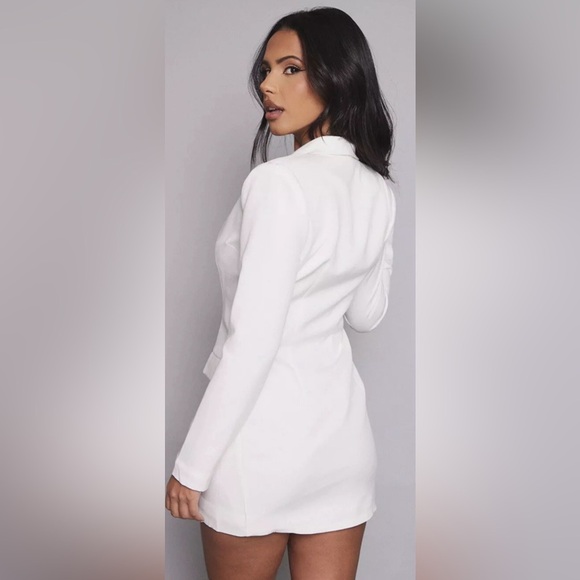 Pretty Little Things White Blazer Dress Gold Buttons, Size 8 - Picture 15 of 15